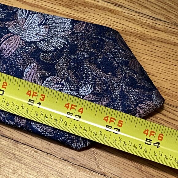 Camden Court Tie Mens Classic Woven Floral Necktie Dress Accessory Pink Navy - Picture 5 of 6